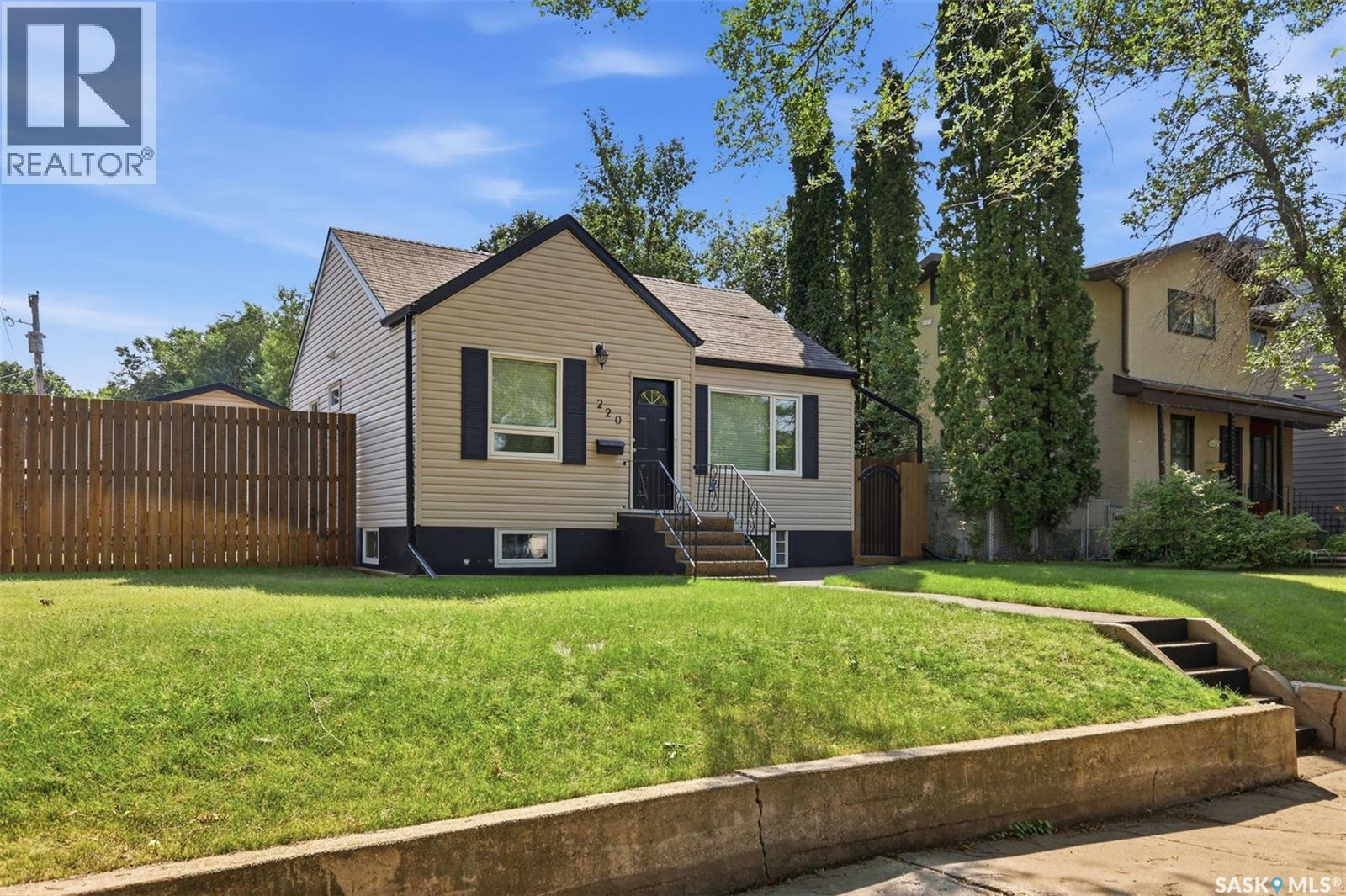 220 3rd Street E, Saskatoon, Saskatchewan  S7H 1L3 - Photo 47 - SK046997