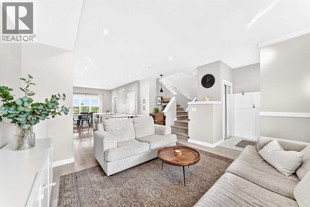 449 West Lakeview Drive, Chestermere, Alberta  T1X 2A4 - Photo 6 - A2340189