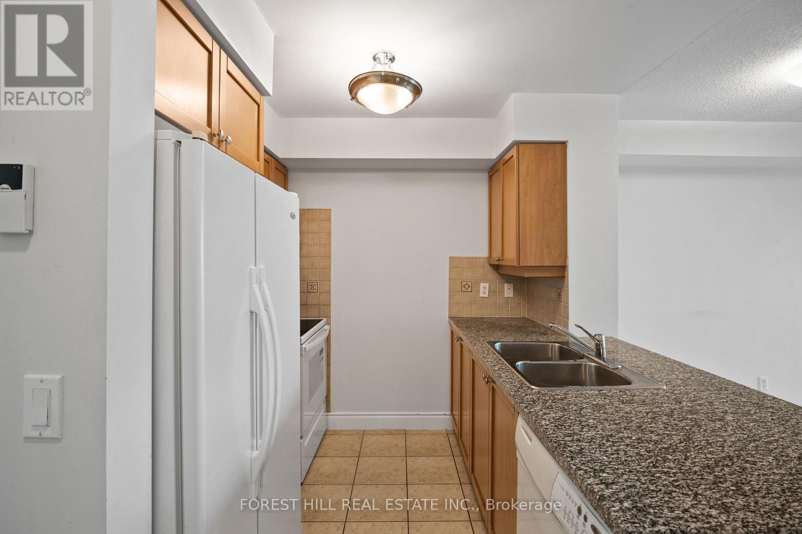 2807 - 15 Greenview Avenue, Toronto, Ontario  M2M 4M7 - Photo 9 - C13726800