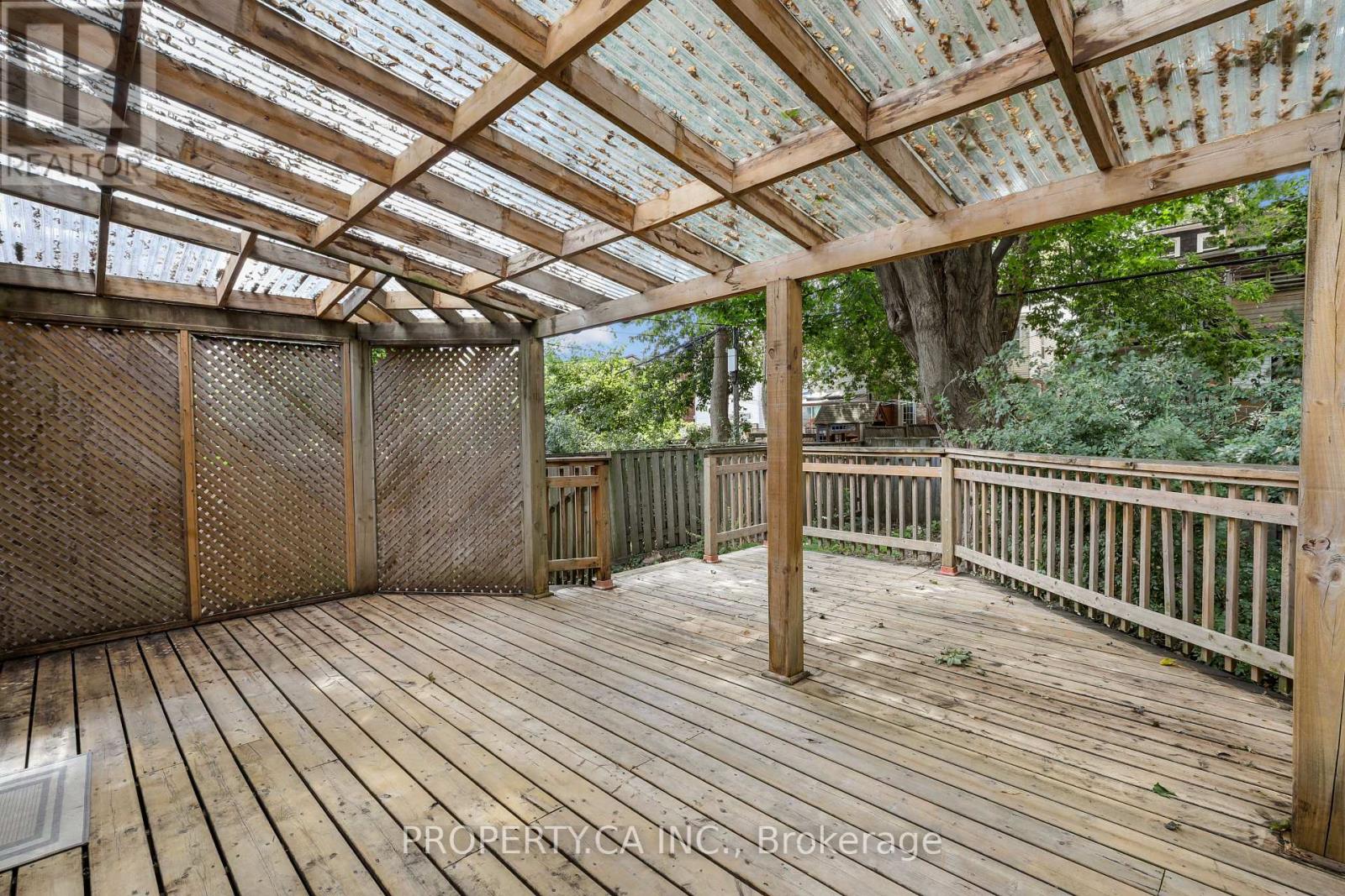 332 Woodfield Road, Toronto, Ontario  M4L 2X1 - Photo 12 - E13477898