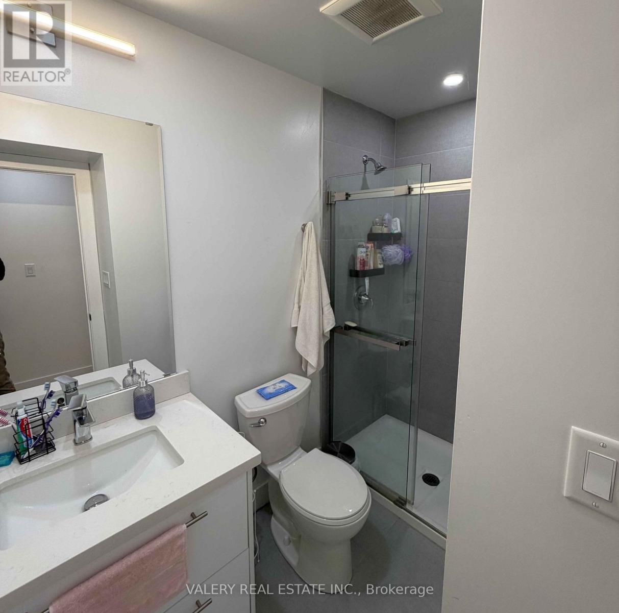 Lower - 1502 Dufferin Street, Toronto, Ontario  M6H 3L4 - Photo 15 - W13594332