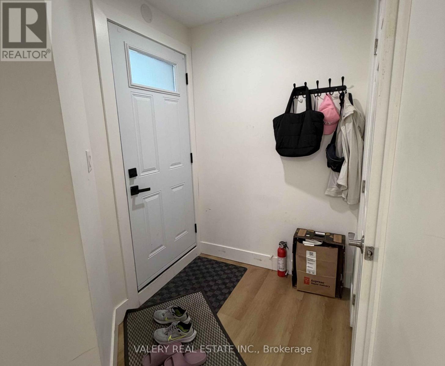 Lower - 1502 Dufferin Street, Toronto, Ontario  M6H 3L4 - Photo 2 - W13594332
