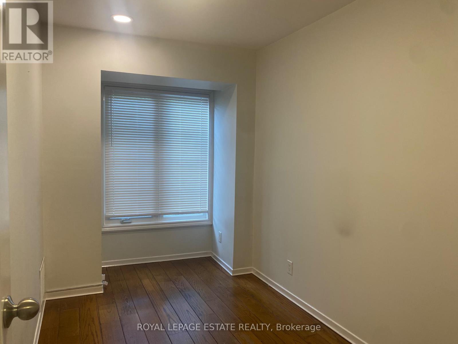307a Danforth Avenue, Toronto, Ontario  M4K 1N7 - Photo 8 - E13719778