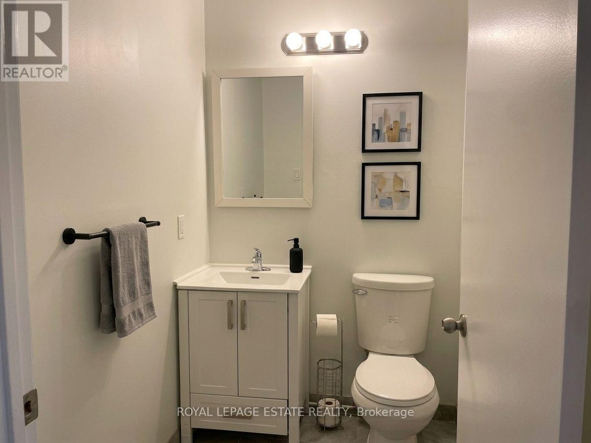 307a Danforth Avenue, Toronto, Ontario  M4K 1N7 - Photo 15 - E13719778