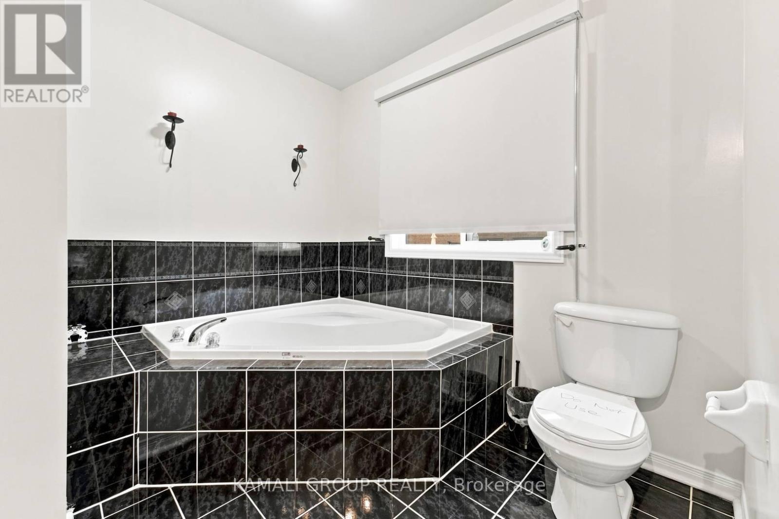 300 Flagstone Way, Newmarket, Ontario L3X 2R8 - Photo 20 - N13707648