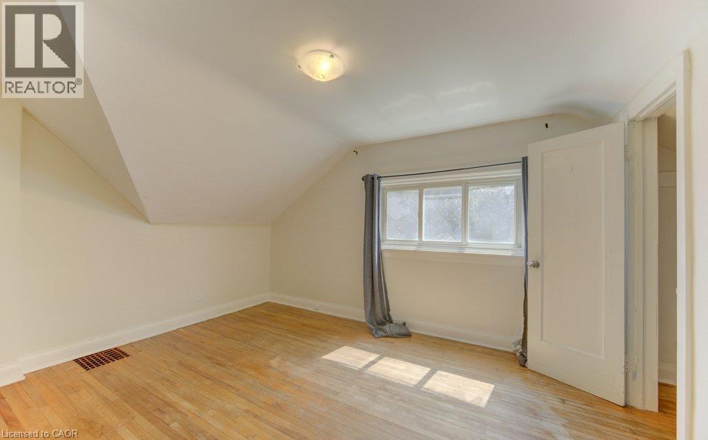 8 Marshall Street, Waterloo, Ontario  N2J 2T2 - Photo 23 - 40831812