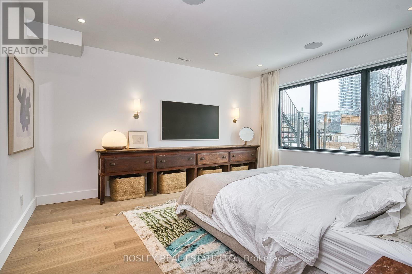 (Main House) - 34 Beaconsfield Avenue, Toronto, Ontario  M6J 3H9 - Photo 20 - C13726880