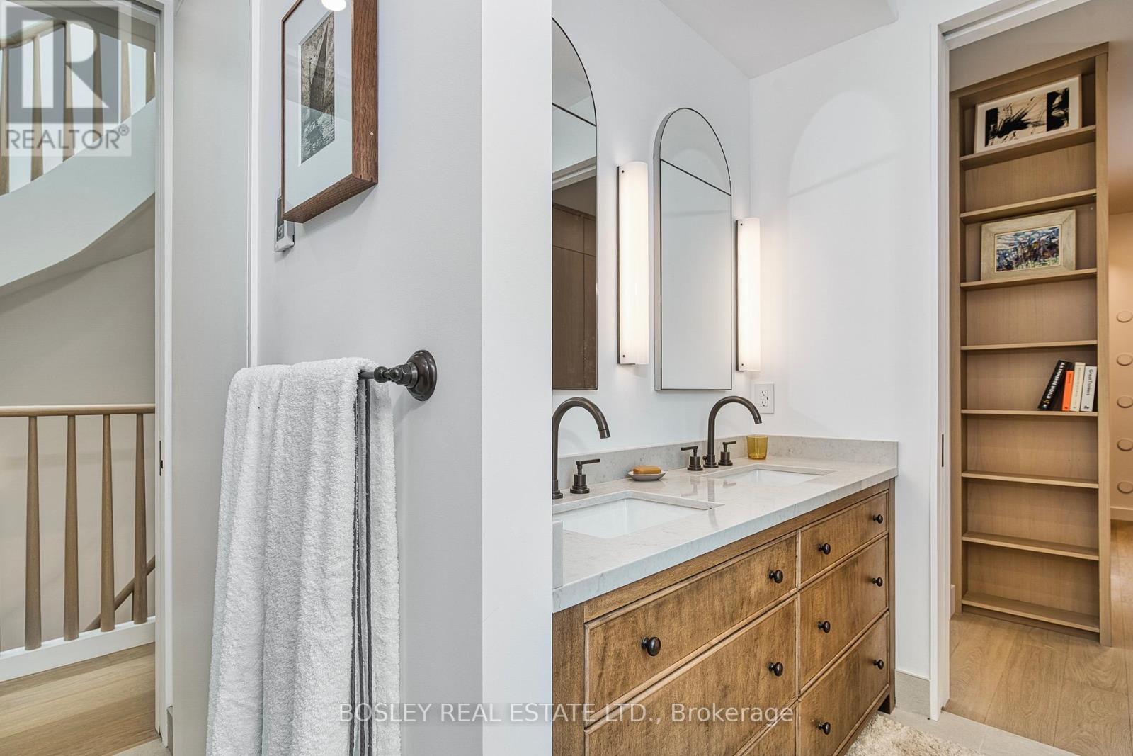 (Main House) - 34 Beaconsfield Avenue, Toronto, Ontario  M6J 3H9 - Photo 24 - C13726880
