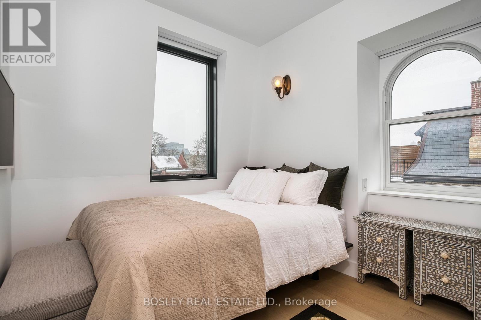 (Main House) - 34 Beaconsfield Avenue, Toronto, Ontario  M6J 3H9 - Photo 27 - C13726880