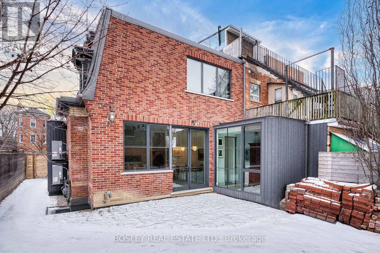 (Main House) - 34 Beaconsfield Avenue, Toronto, Ontario  M6J 3H9 - Photo 42 - C13726880