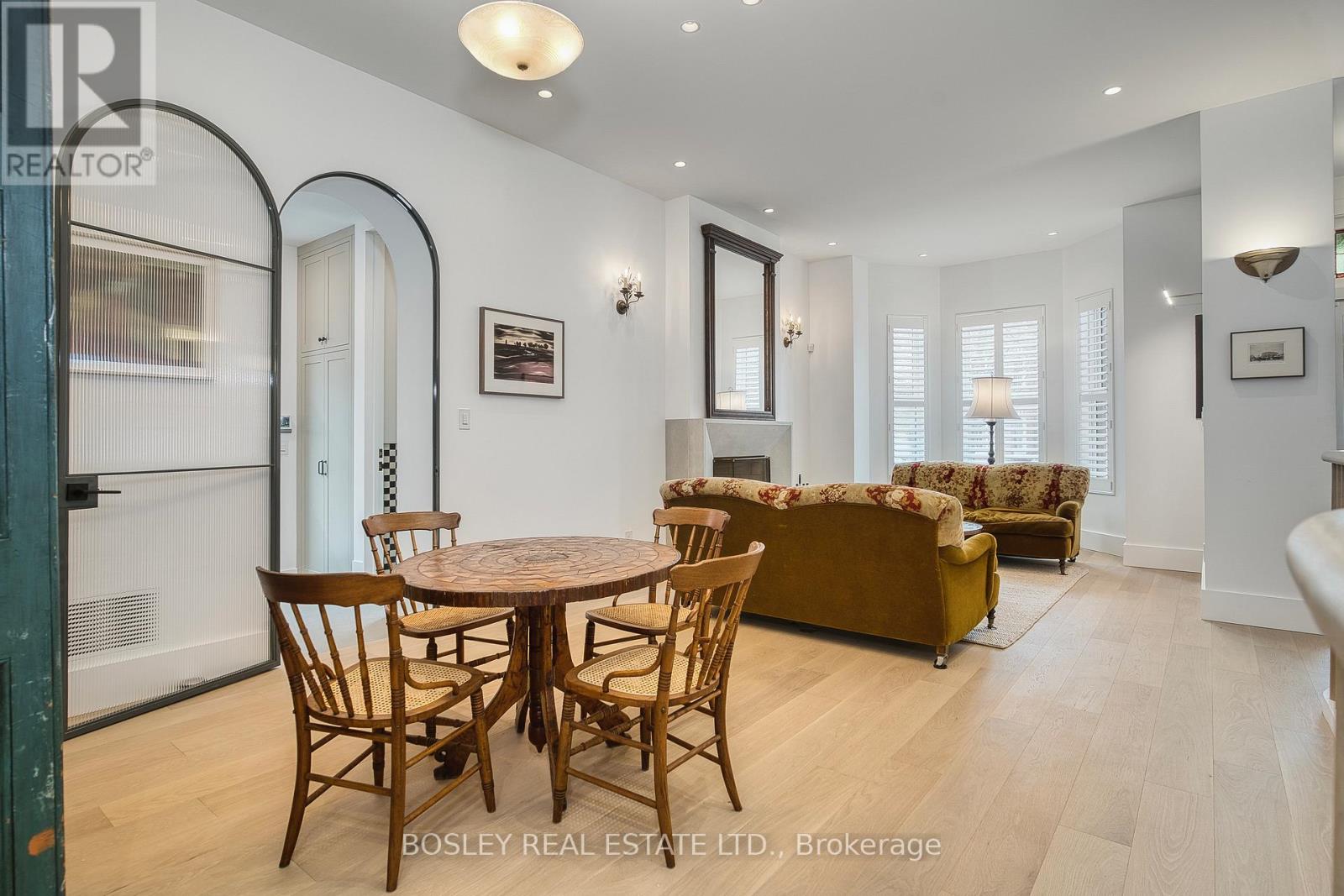 (Main House) - 34 Beaconsfield Avenue, Toronto, Ontario  M6J 3H9 - Photo 9 - C13726880