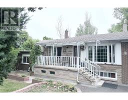 63 SUMMERSIDE CRESCENT, Toronto, Ontario