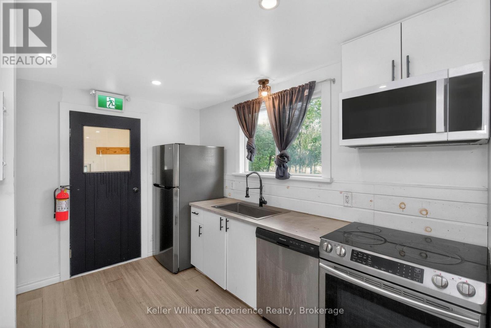 9782 Beachwood Drive, Collingwood, Ontario  L9Y 5P8 - Photo 19 - S13726838