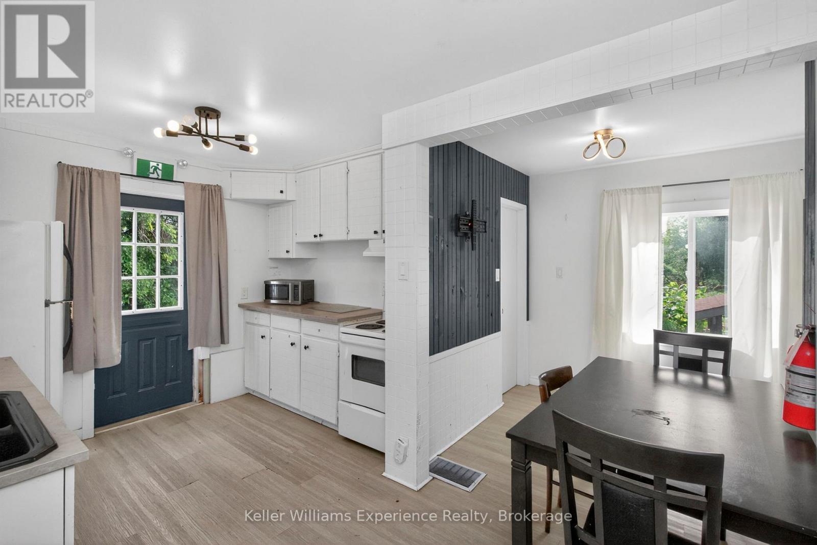 9782 Beachwood Drive, Collingwood, Ontario  L9Y 5P8 - Photo 8 - S13726838