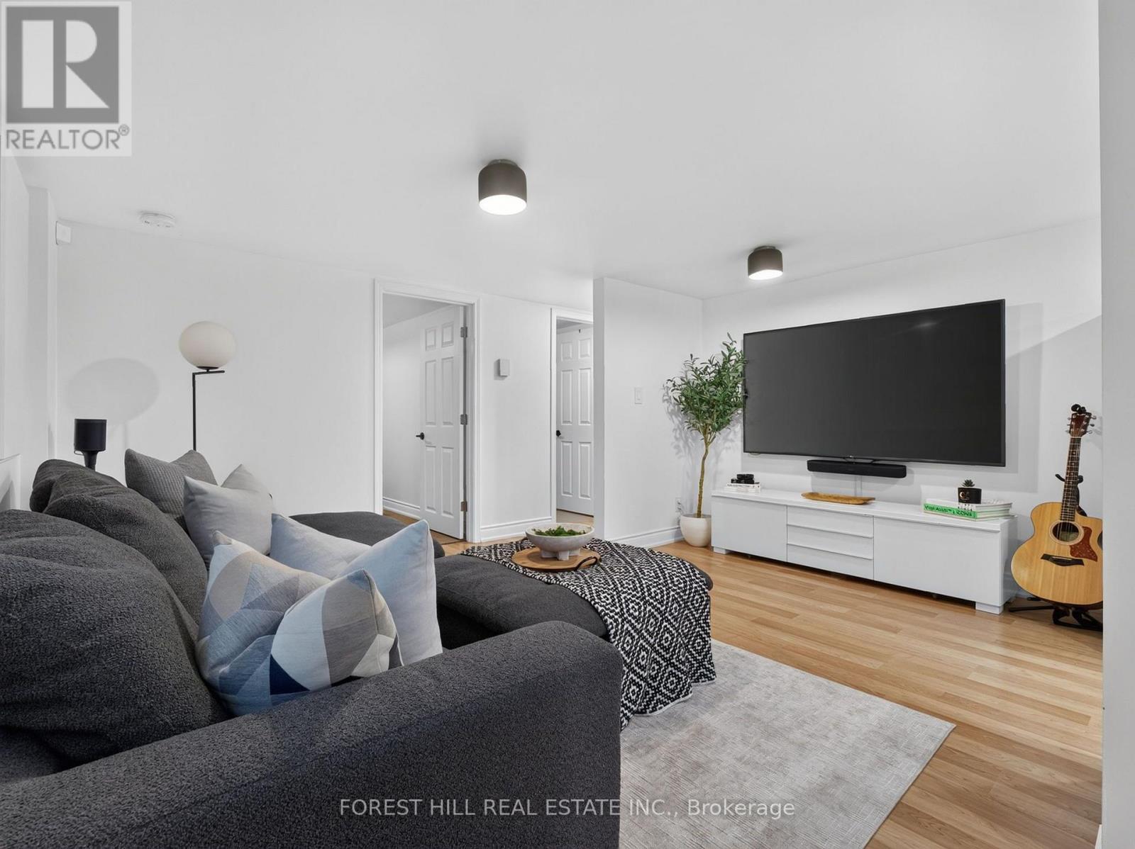 139 Gamble Avenue, Toronto, Ontario  M4J 2P2 - Photo 19 - E13726928