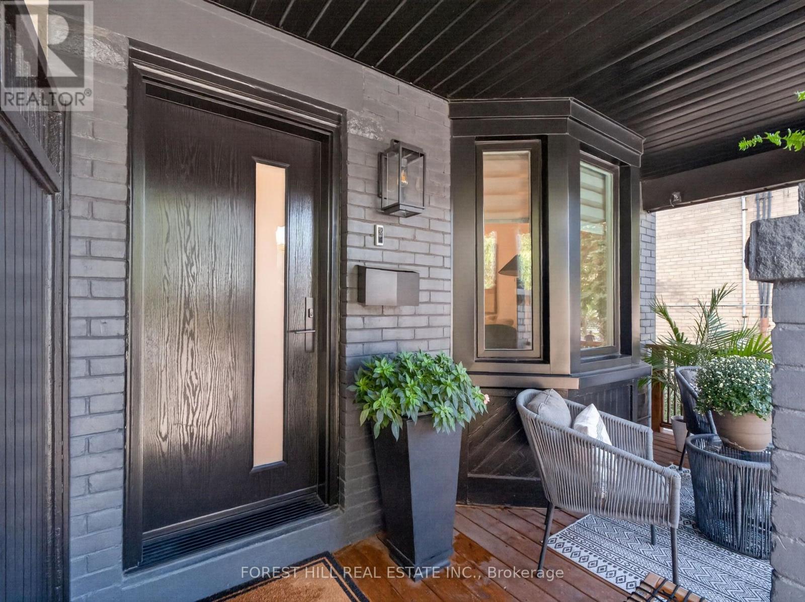 139 Gamble Avenue, Toronto, Ontario  M4J 2P2 - Photo 2 - E13726928