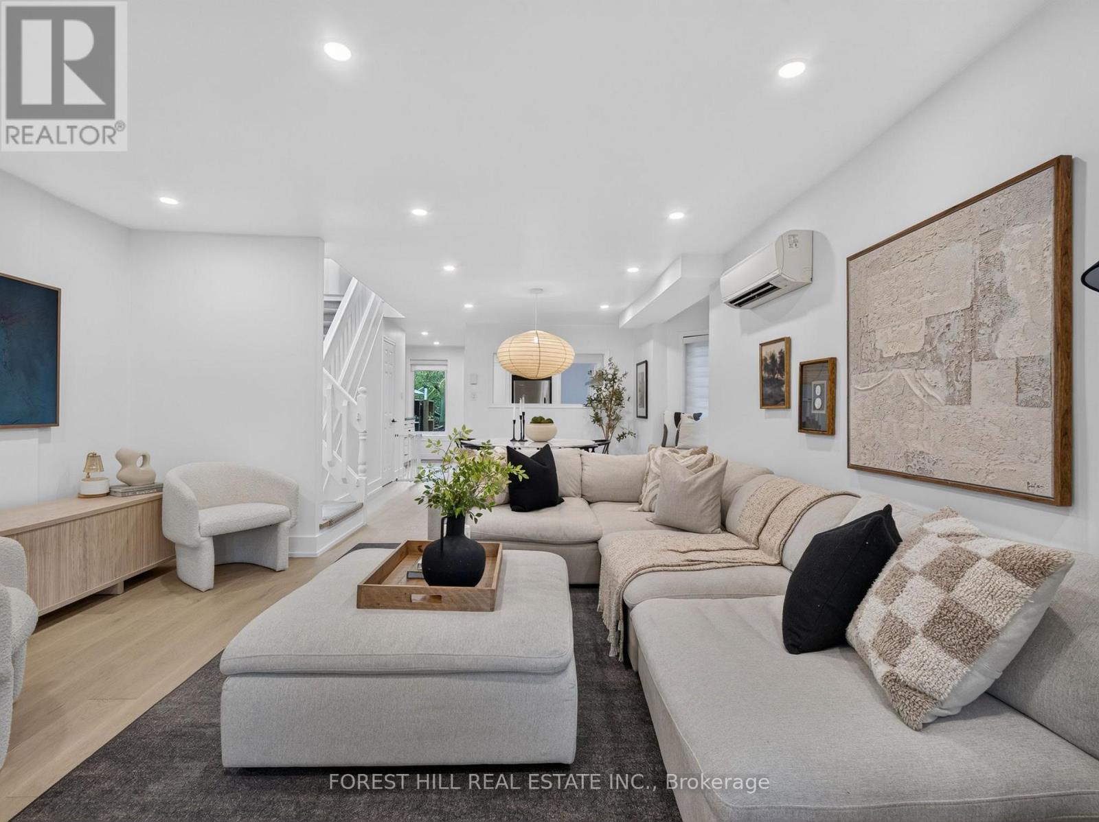 139 Gamble Avenue, Toronto, Ontario  M4J 2P2 - Photo 4 - E13726928