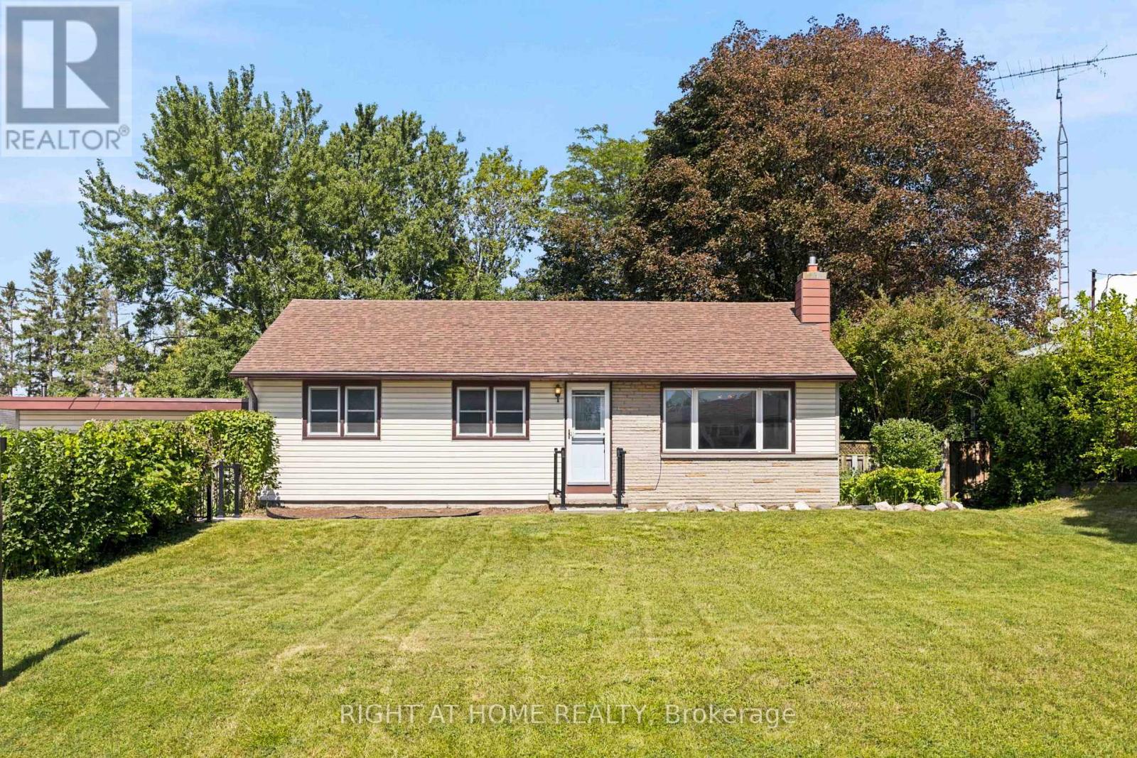 26 Phair Avenue, Clarington, Ontario  L1E 2W5 - Photo 3 - E13726968