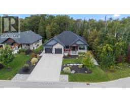 9 LAKESIDE WOODS CRESCENT, Saugeen Shores, Ontario