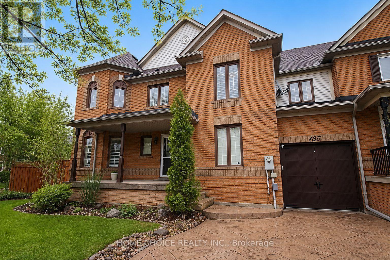 155 HOLLANDVIEW TRAIL, Aurora, Ontario