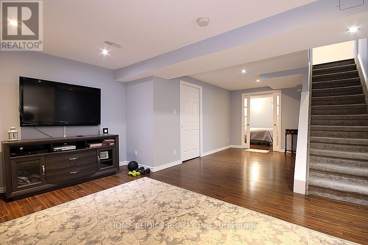 155 Hollandview Trail, Aurora, Ontario  L4G 7J2 - Photo 20 - N13726814
