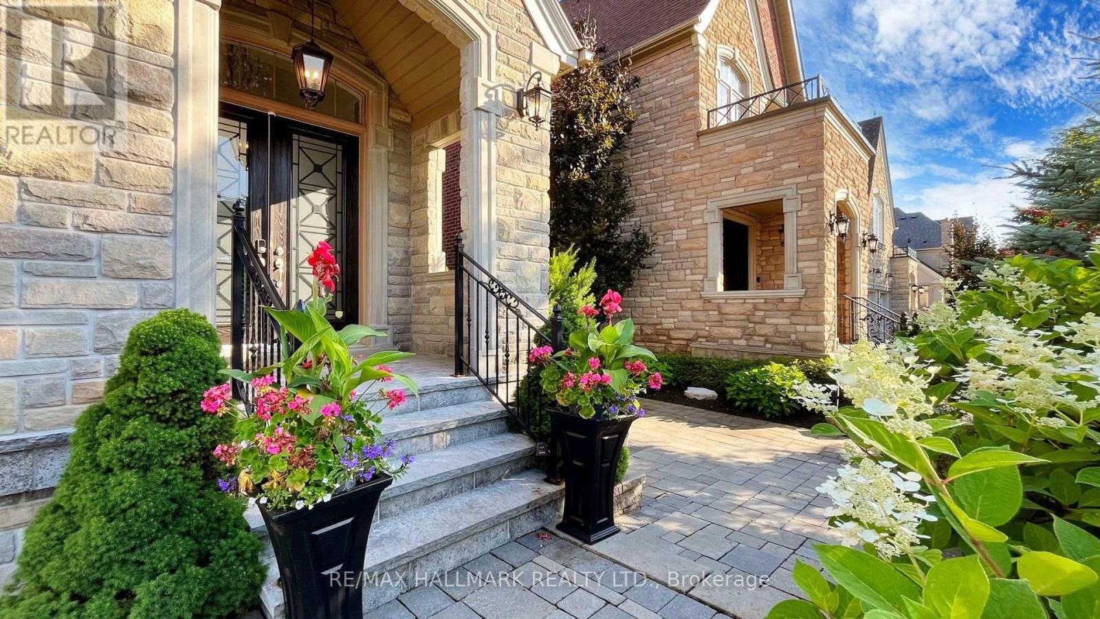 39 Lilly Valley Crescent, King, Ontario  L7B 0B5 - Photo 3 - N13726912