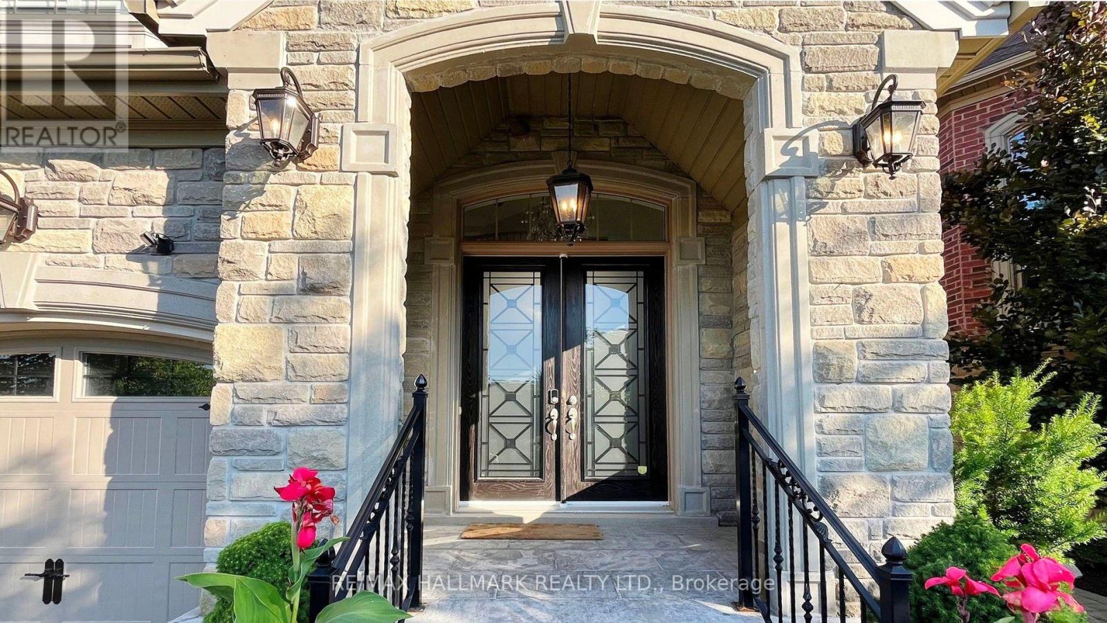 39 Lilly Valley Crescent, King, Ontario  L7B 0B5 - Photo 4 - N13726912