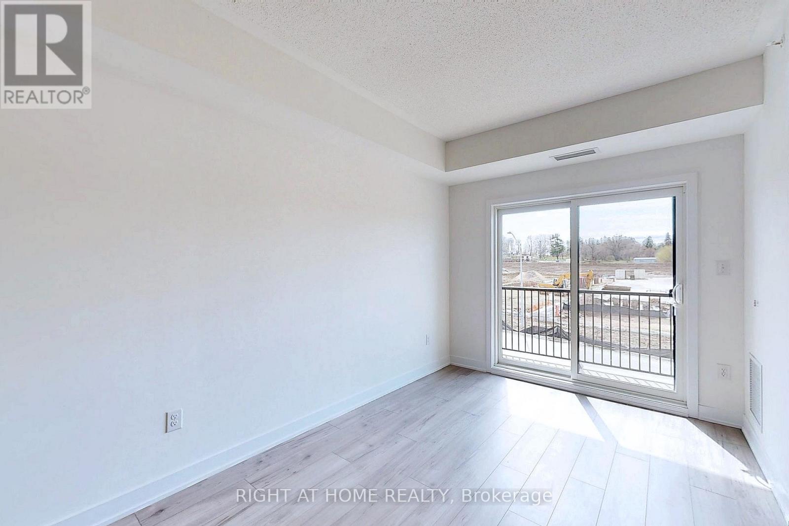204 - 8 Culinary Lane, Barrie, Ontario  L9J 0T2 - Photo 7 - S13726828