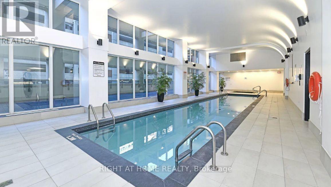 2306 - 750 Bay Street, Toronto, Ontario  M5G 1N6 - Photo 9 - C13649910