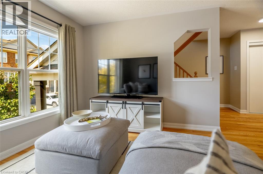 69 Seed House Lane, Halton Hills, Ontario  L7G 6K4 - Photo 4 - 40858532