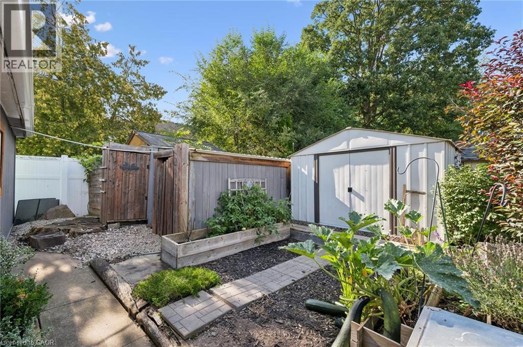 30 Chalmers Street S, Cambridge, Ontario  N1R 5B2 - Photo 39 - 40858714