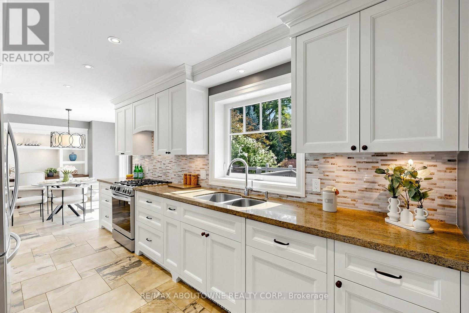 1304 Devon Road, Oakville, Ontario  L6J 2L8 - Photo 18 - W13726842