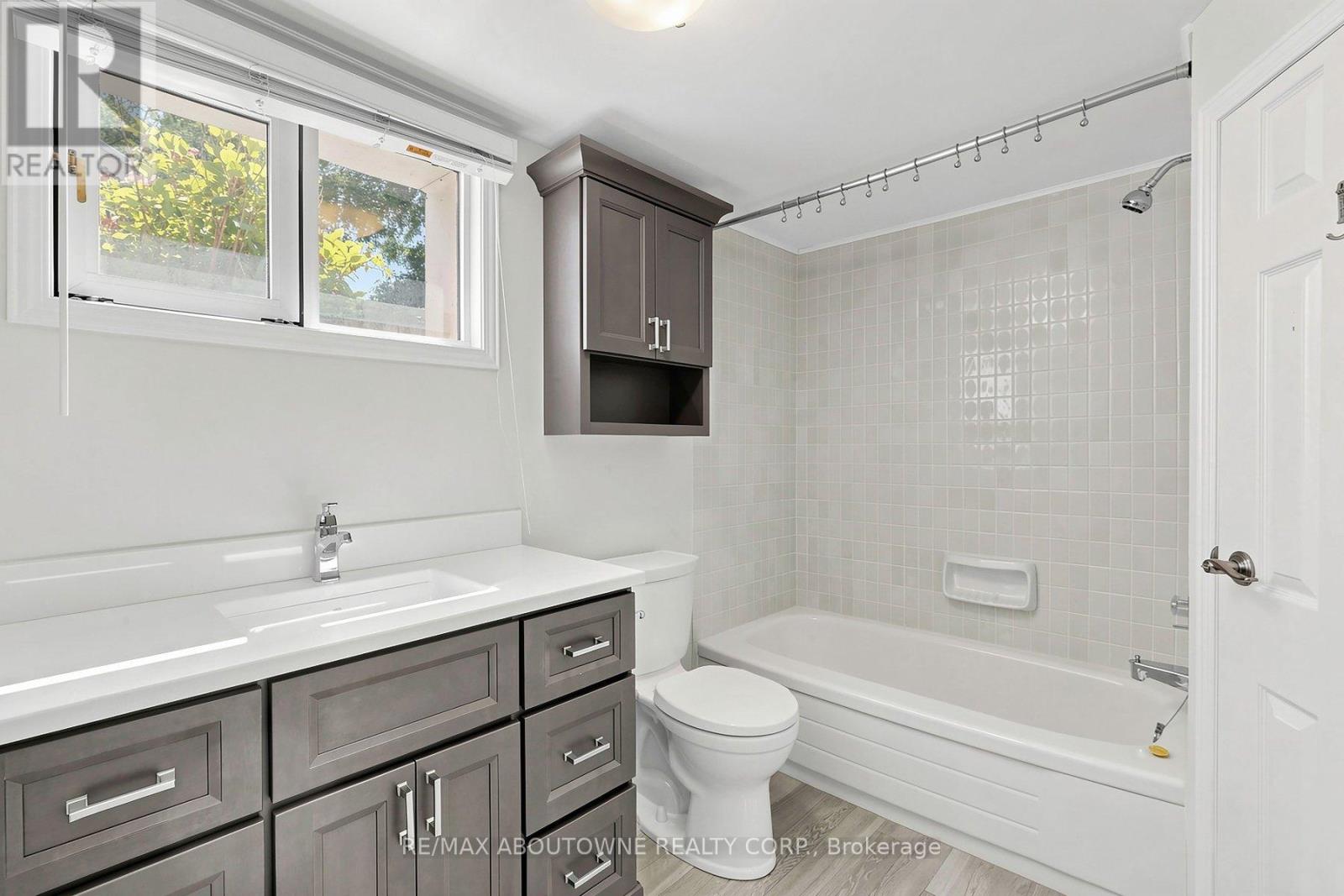 1304 Devon Road, Oakville, Ontario  L6J 2L8 - Photo 40 - W13726842