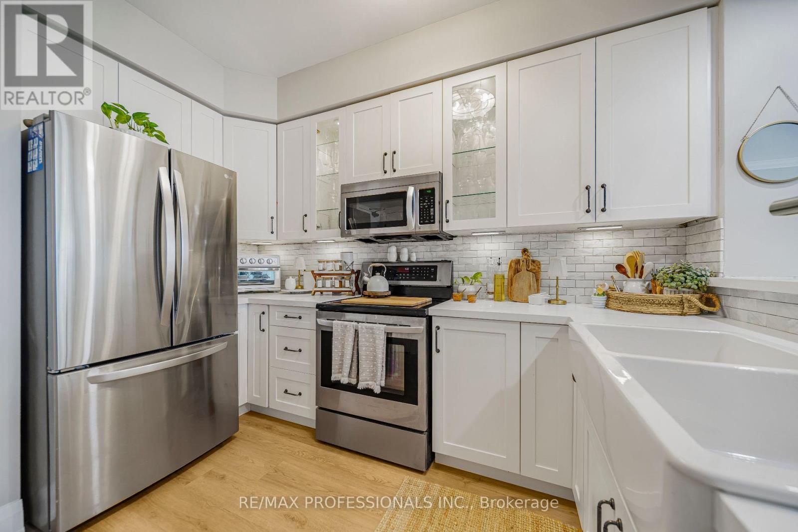 211 - 3531 Lake Shore Boulevard W, Toronto, Ontario  M8W 1P4 - Photo 11 - W13726844
