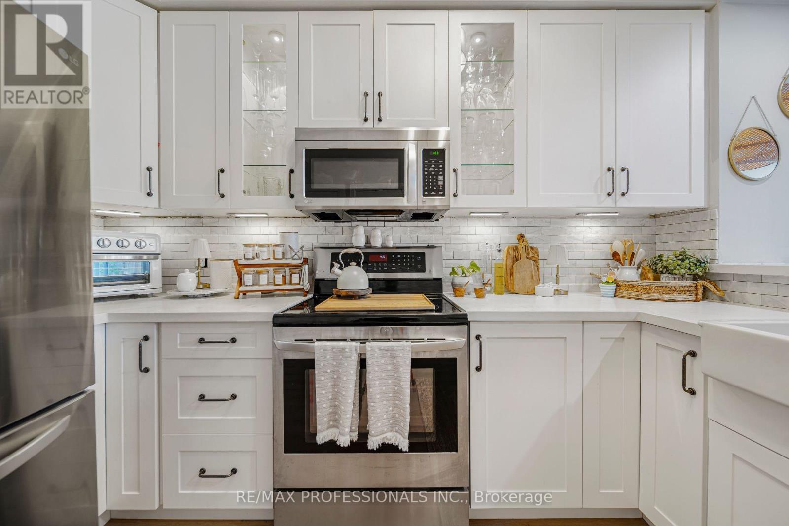 211 - 3531 Lake Shore Boulevard W, Toronto, Ontario  M8W 1P4 - Photo 12 - W13726844