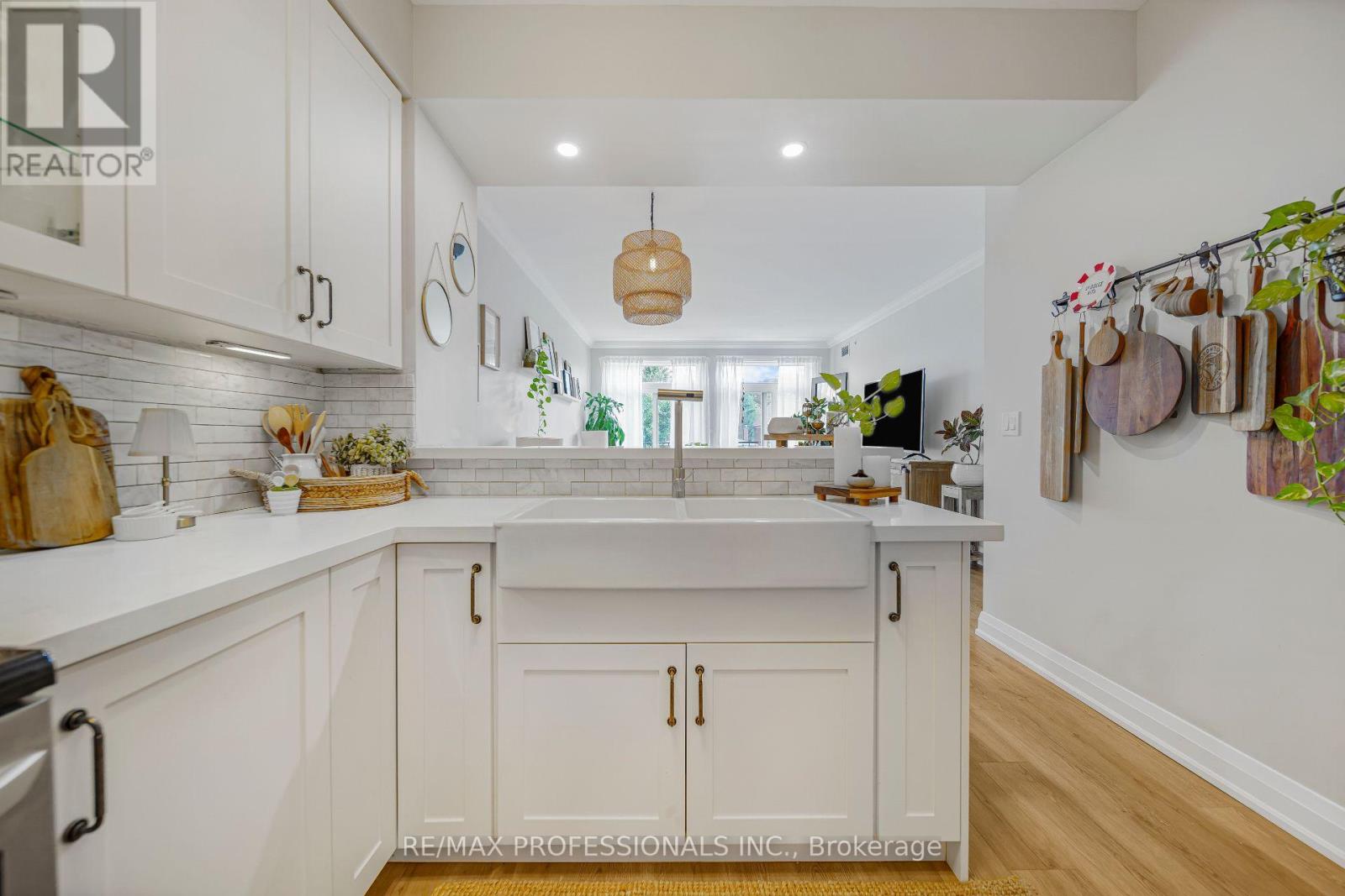 211 - 3531 Lake Shore Boulevard W, Toronto, Ontario  M8W 1P4 - Photo 13 - W13726844