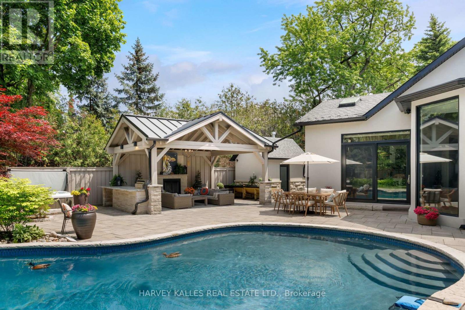 66 Thorncrest Road, Toronto, Ontario  M9A 1S9 - Photo 19 - W13726854