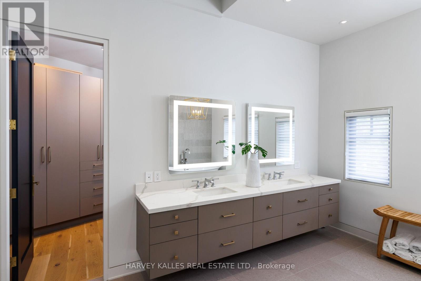 66 Thorncrest Road, Toronto, Ontario  M9A 1S9 - Photo 35 - W13726854