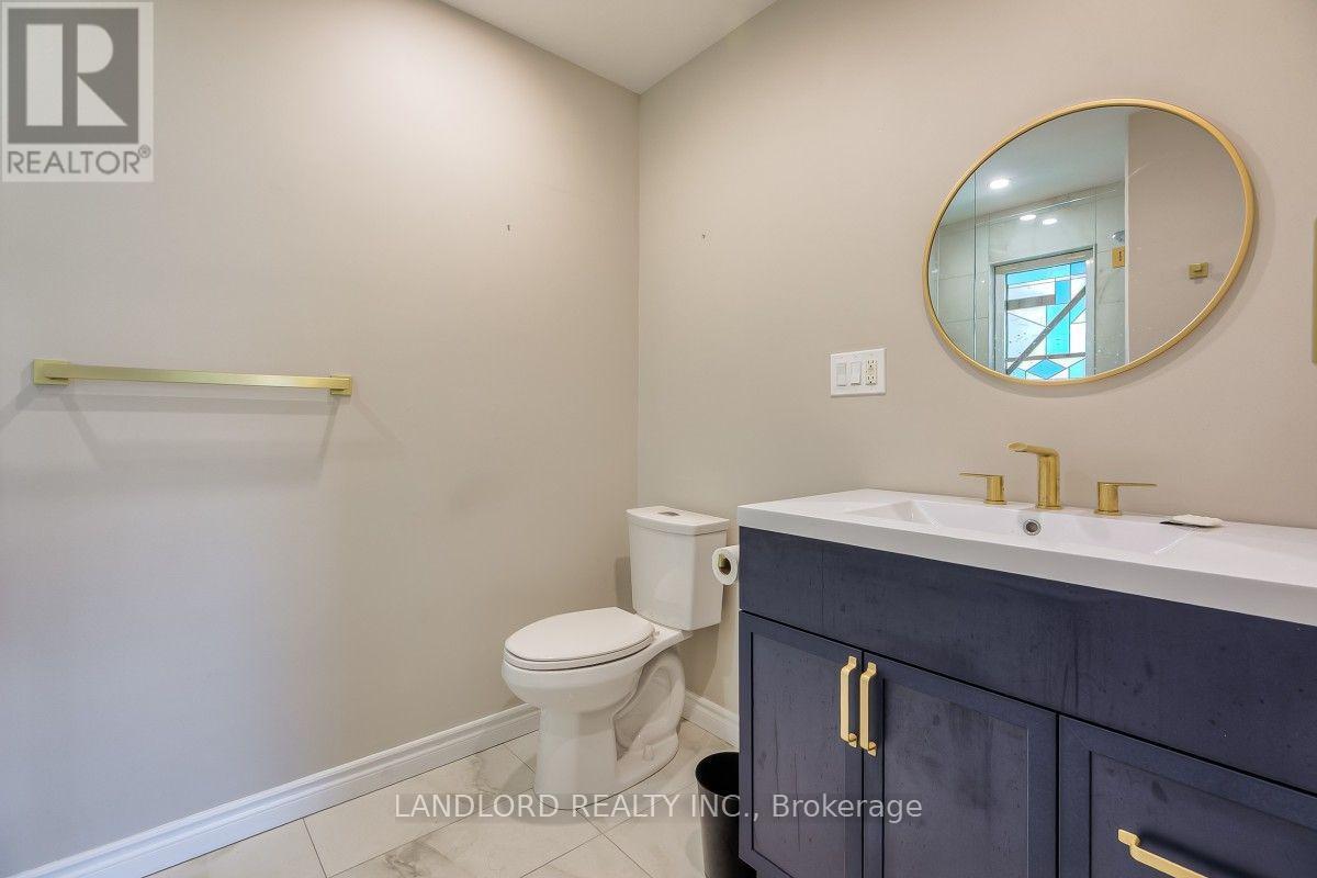 Main - 257 Wales Crescent, Oakville, Ontario  L6L 3X8 - Photo 18 - W13726870