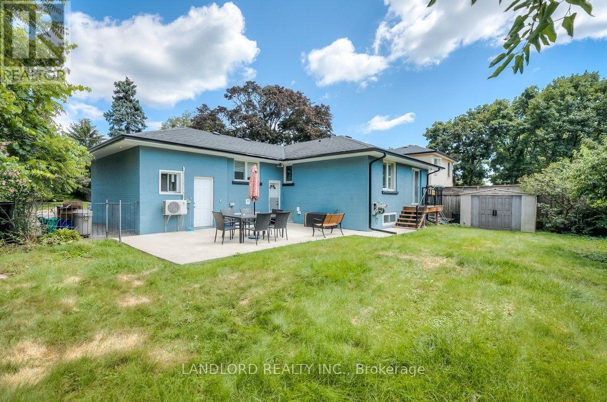 Main - 257 Wales Crescent, Oakville, Ontario  L6L 3X8 - Photo 24 - W13726870