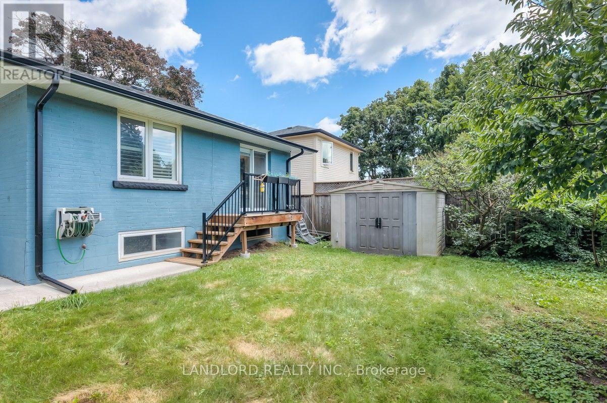 Main - 257 Wales Crescent, Oakville, Ontario  L6L 3X8 - Photo 25 - W13726870