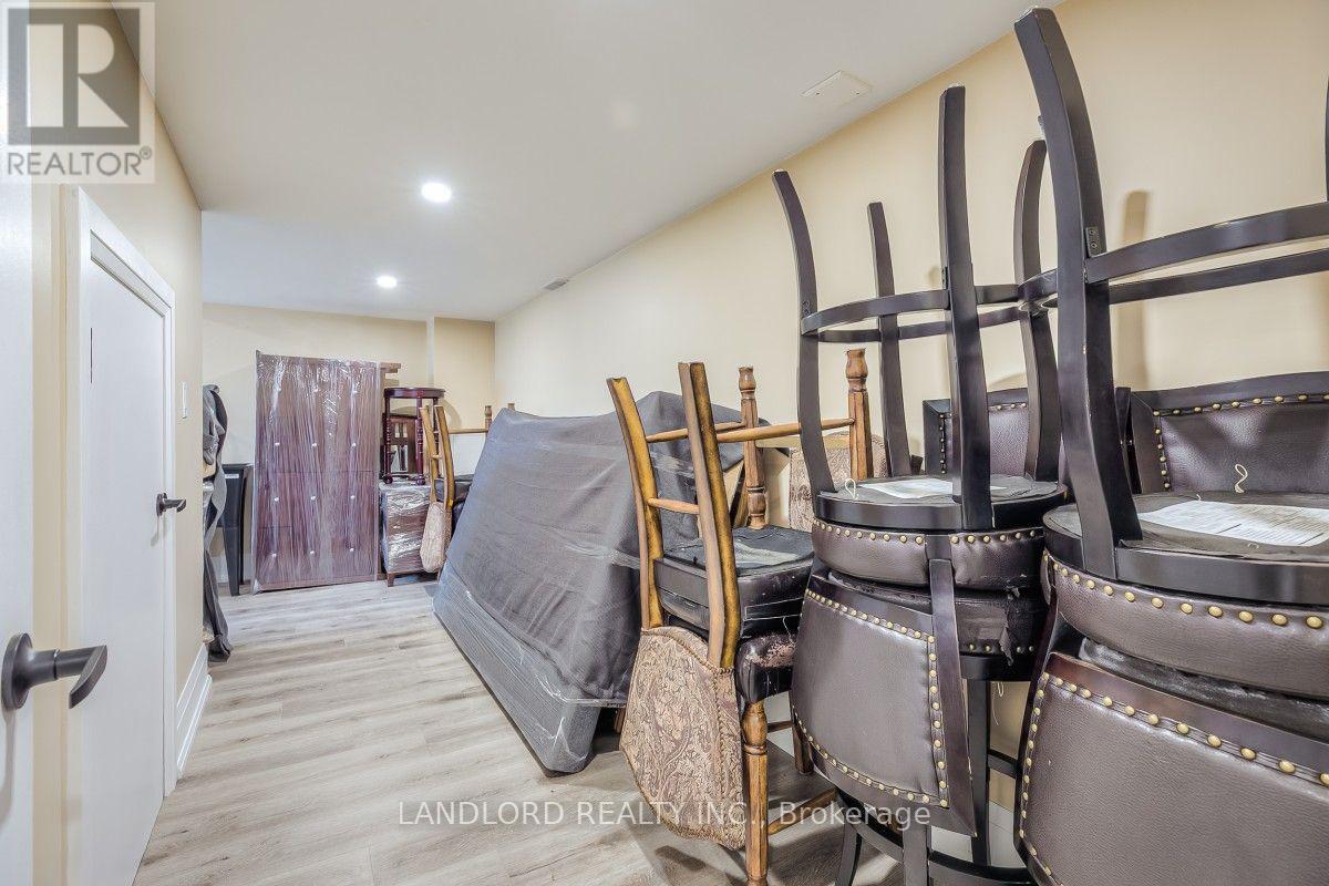 Lower - 257 Wales Crescent, Oakville, Ontario  L6L 3X8 - Photo 15 - W13726886