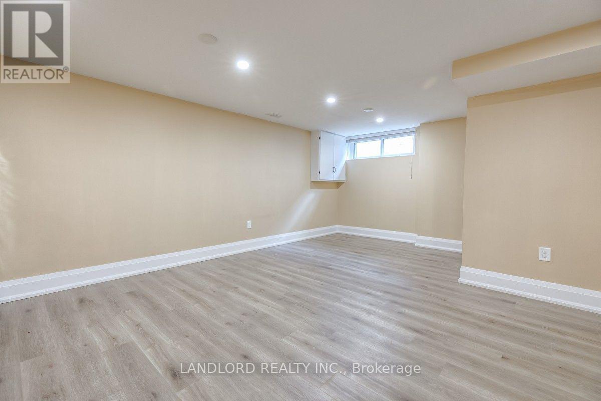 Lower - 257 Wales Crescent, Oakville, Ontario  L6L 3X8 - Photo 6 - W13726886
