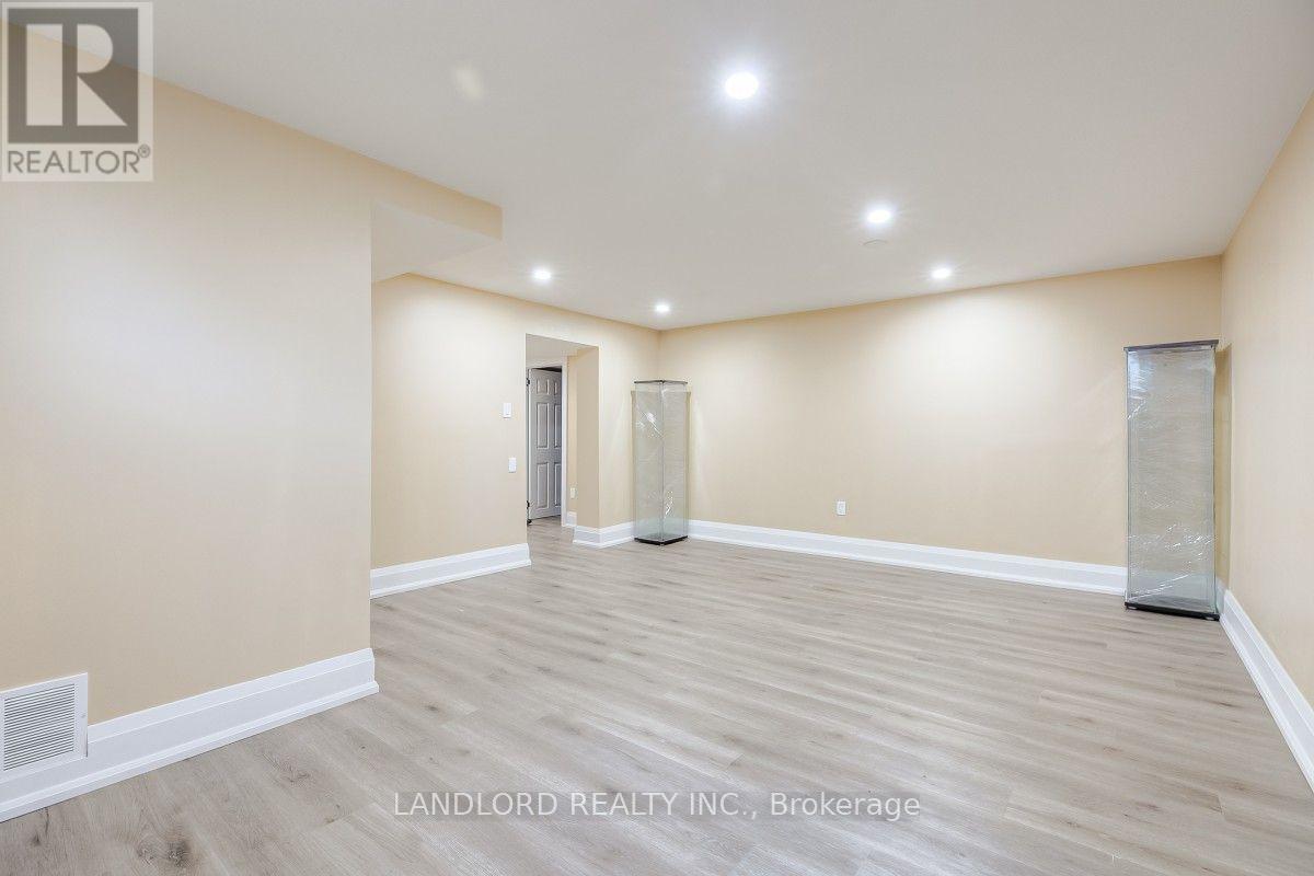 Lower - 257 Wales Crescent, Oakville, Ontario  L6L 3X8 - Photo 7 - W13726886
