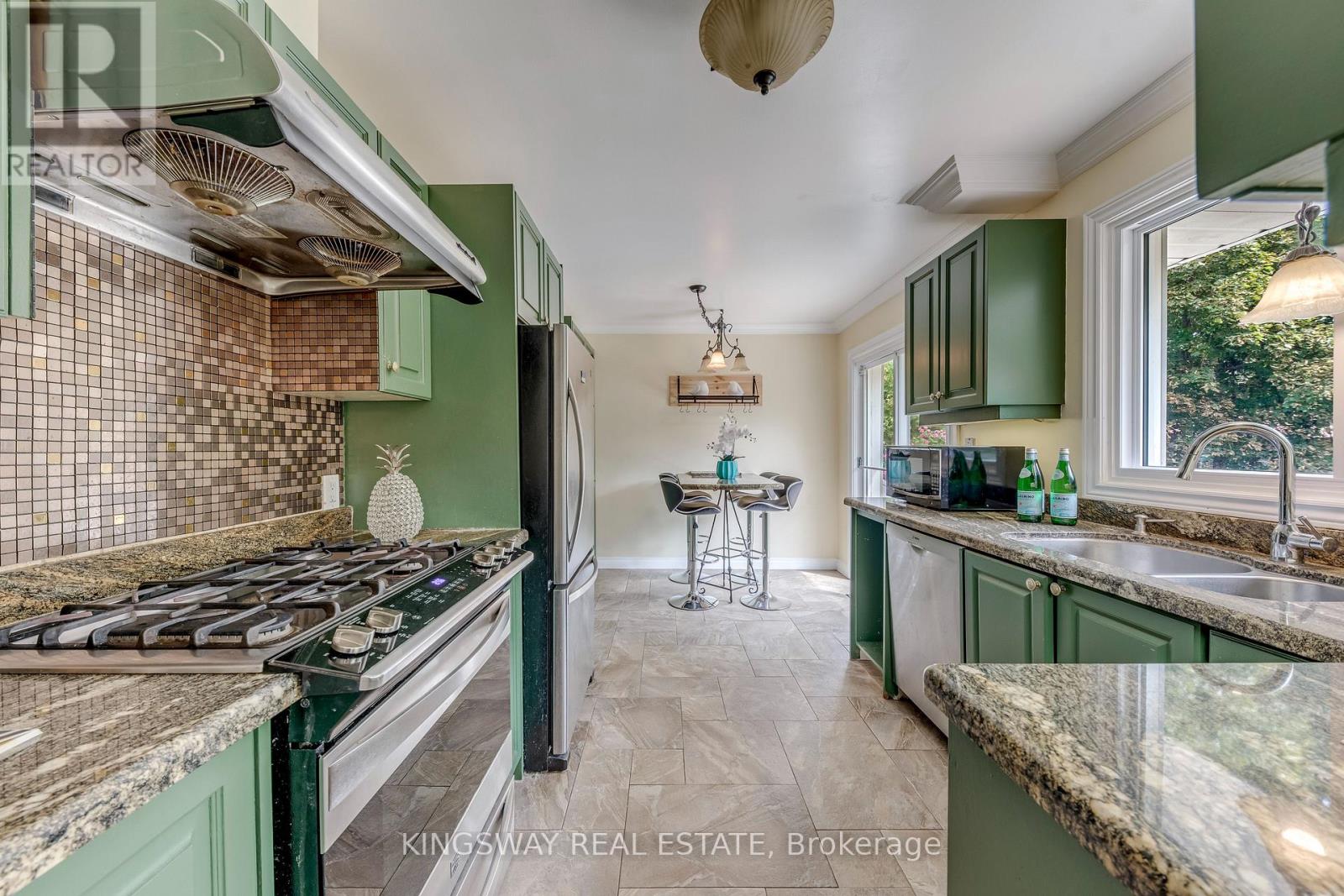2096 Salvator Boulevard, Oakville, Ontario  L6L 1N1 - Photo 14 - W13726964