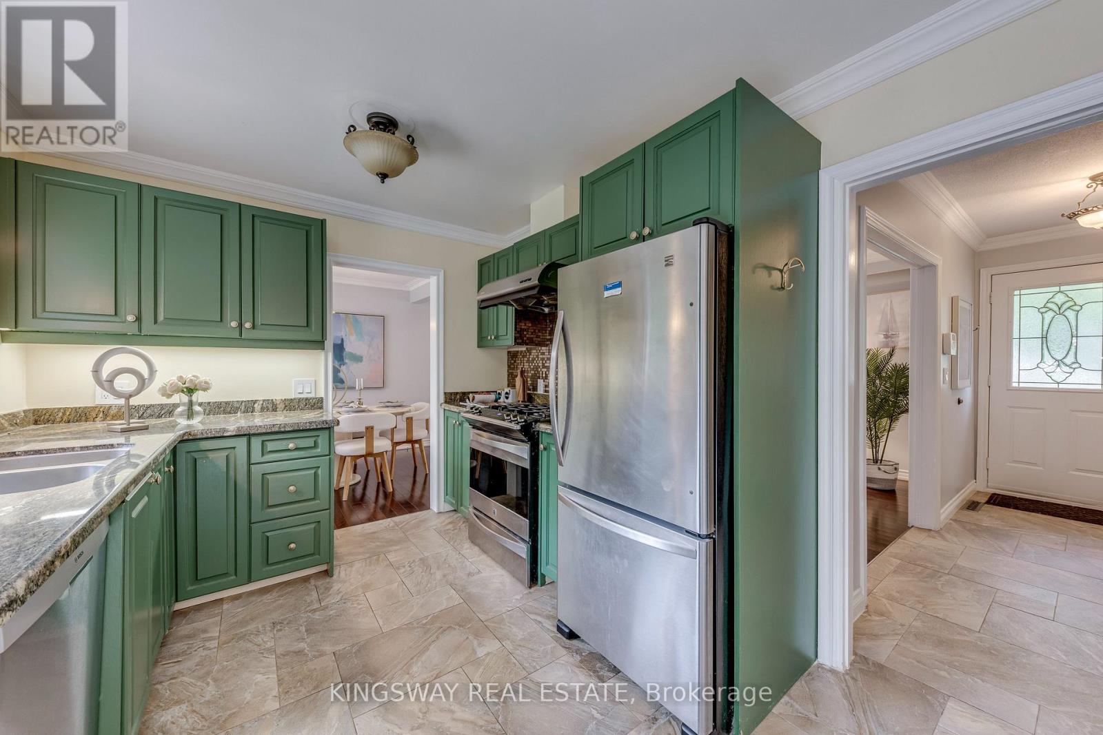 2096 Salvator Boulevard, Oakville, Ontario  L6L 1N1 - Photo 17 - W13726964