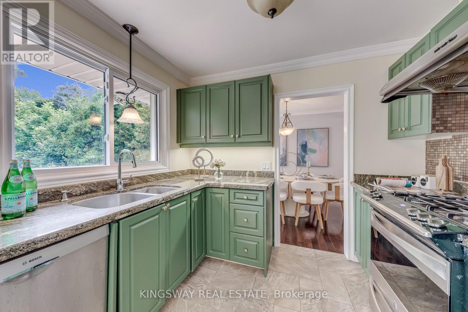 2096 Salvator Boulevard, Oakville, Ontario  L6L 1N1 - Photo 19 - W13726964