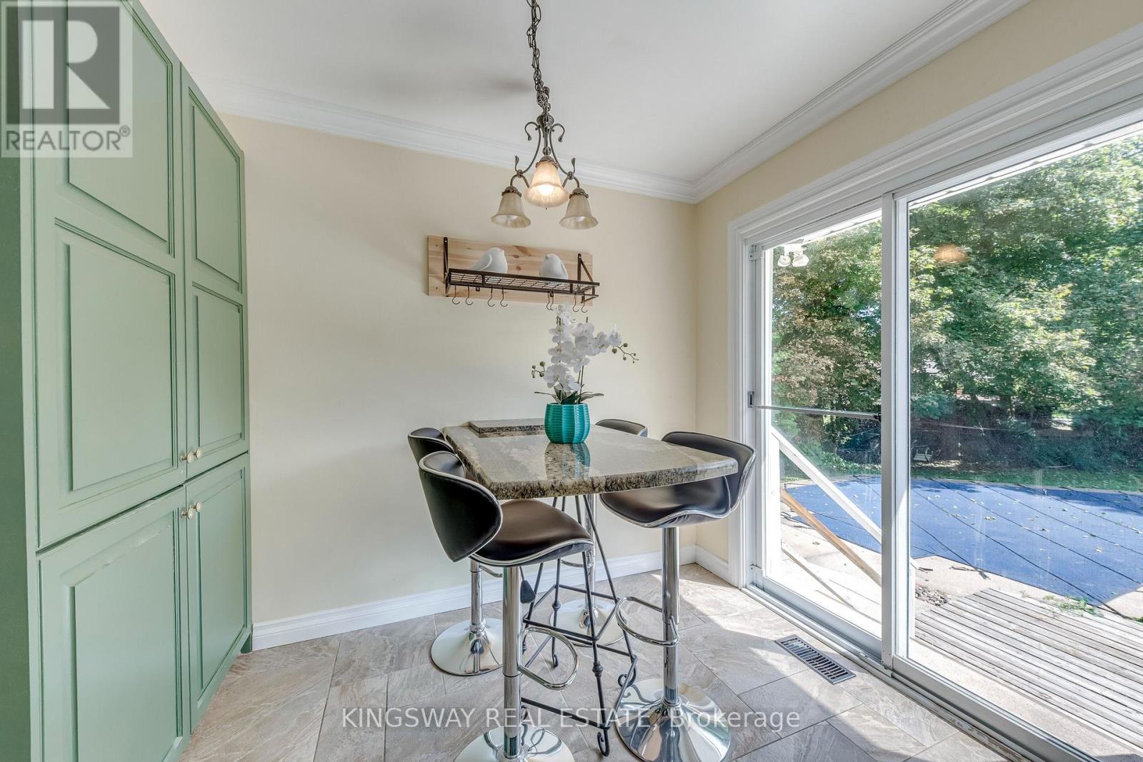 2096 Salvator Boulevard, Oakville, Ontario  L6L 1N1 - Photo 21 - W13726964