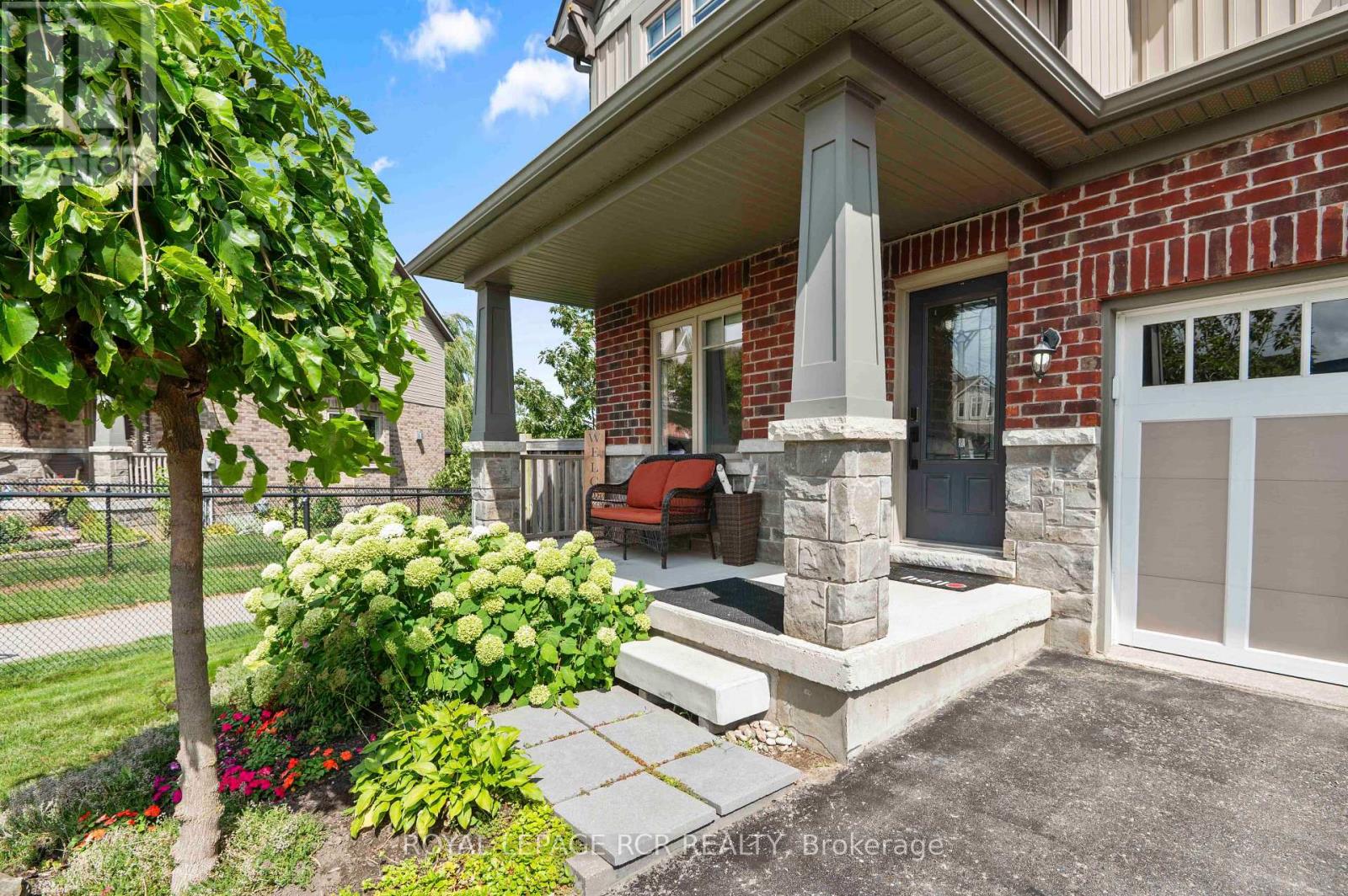 46 Hutchison Court, Orangeville, Ontario  L9W 6K1 - Photo 2 - W13726970