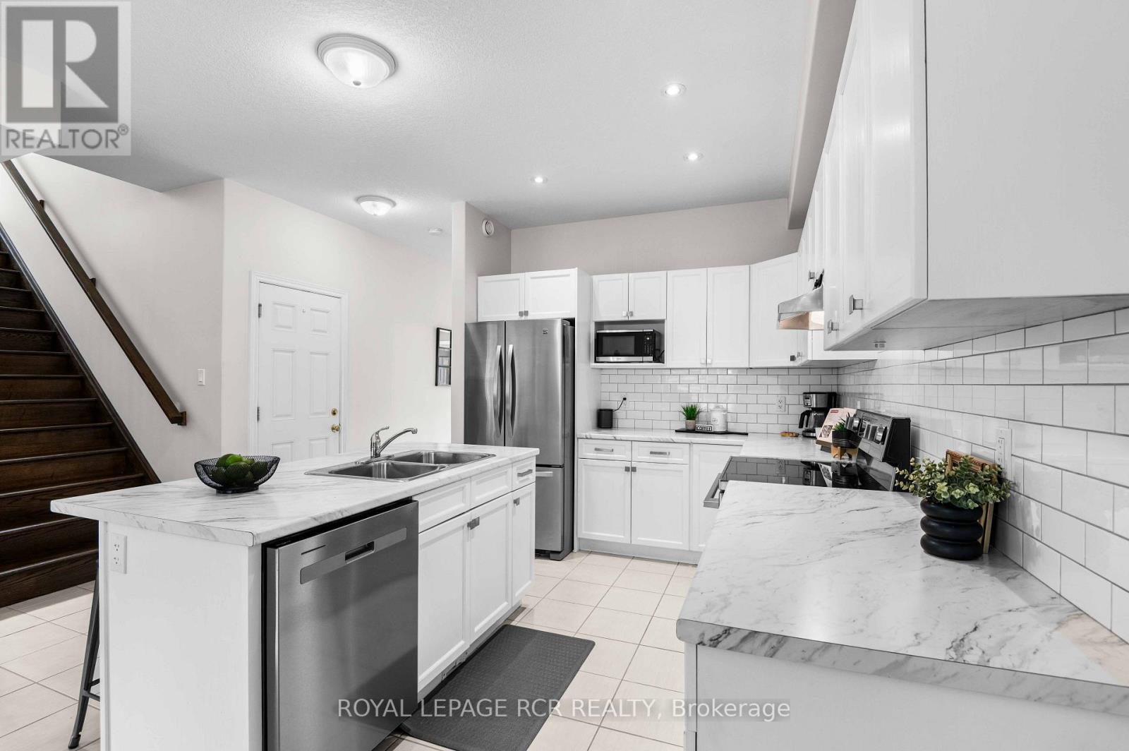 46 Hutchison Court, Orangeville, Ontario  L9W 6K1 - Photo 9 - W13726970